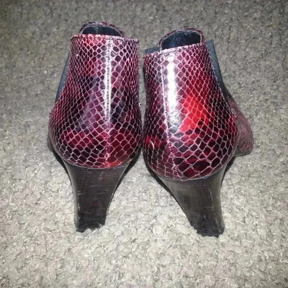 MOSCHINO CHEAP AND CHIC-Ankle Boots/Booties-Red Leather Snakeskin-Size 36.5-EX - Picture 5 of 7